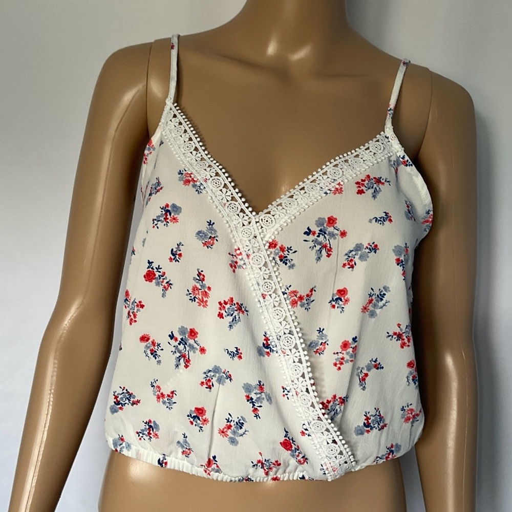 Pink Rose Women's Distressed‎ white Crop Top Size S